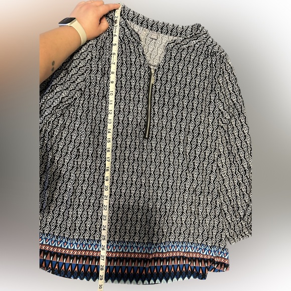 WTB3. NWOT Mixed Print Blouse | 1X - Picture 6 of 7